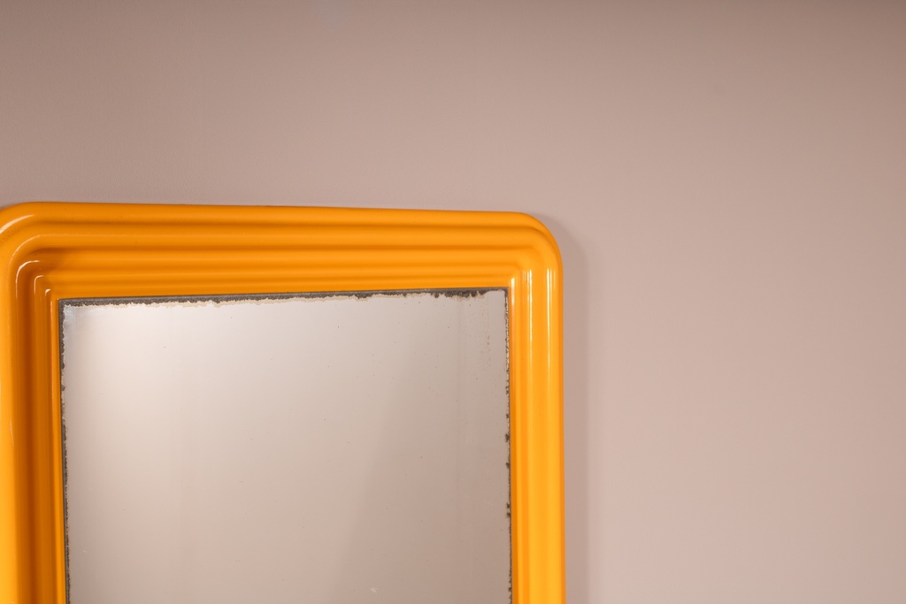 Miroir carré en plastique orange - 1