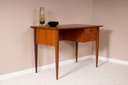Bureau scandinave en teck, 2 tiroirs - 3