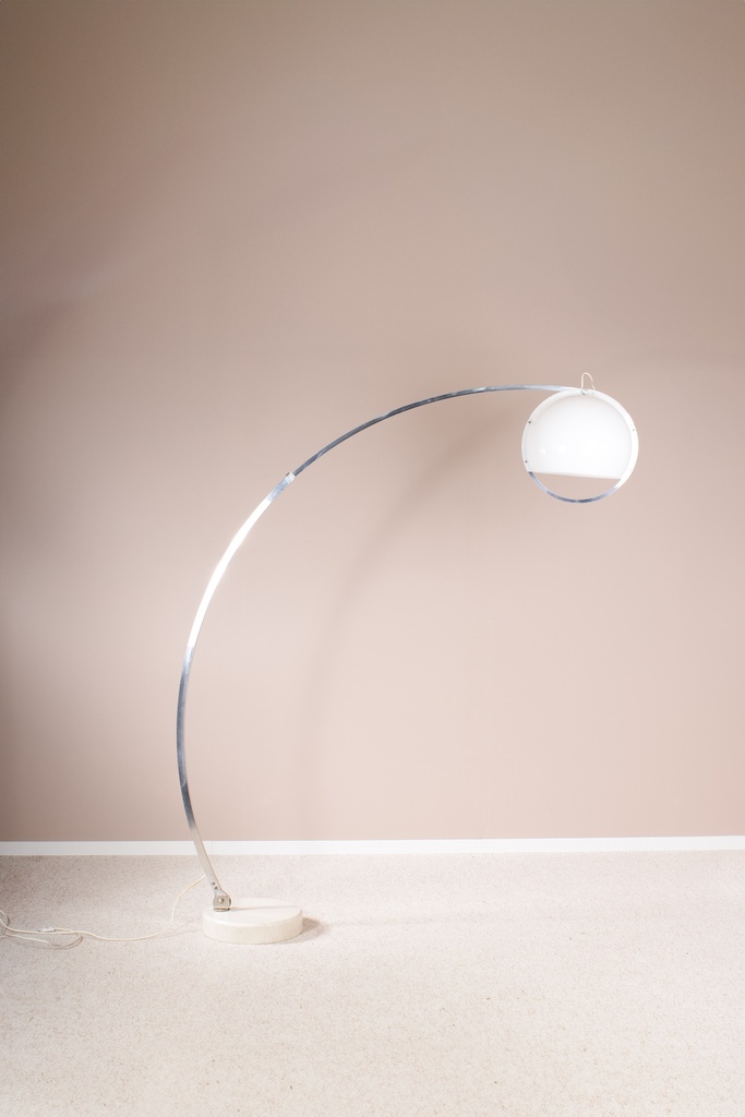 Lampadaire Guzzini, pied en travertin